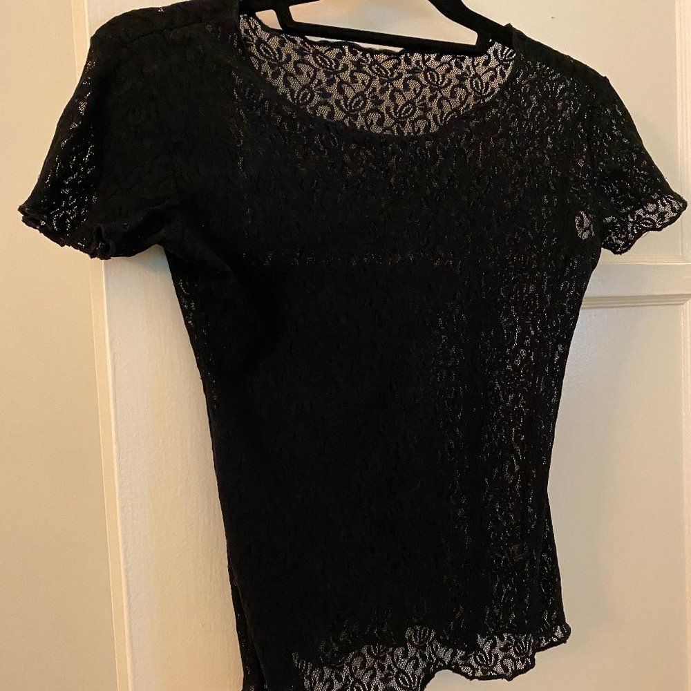 Vintage black lace t-shirt. Size 2